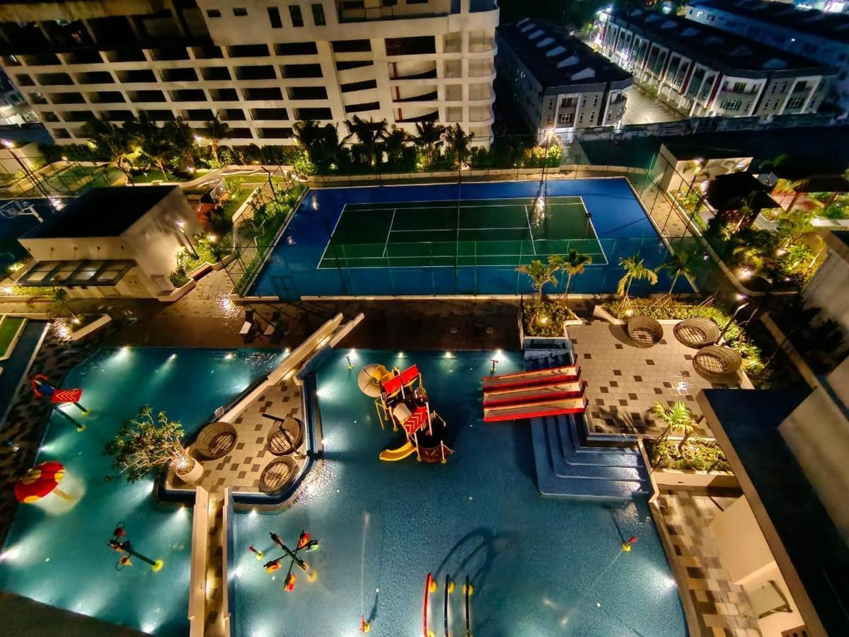 Luxury Couple Suites L Free Netflix L Massage Chair L Bathtub L Wifi 200Mbps L Town Area Bali Residence Malacca Екстер'єр фото