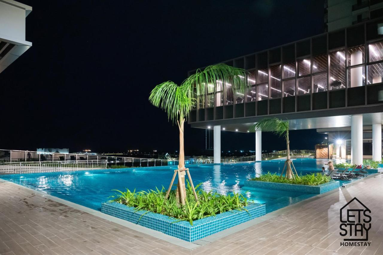 Luxury Couple Suites L Free Netflix L Massage Chair L Bathtub L Wifi 200Mbps L Town Area Bali Residence Malacca Екстер'єр фото